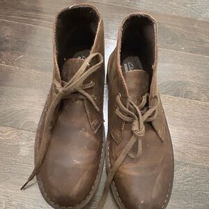 Clarks Men's Dark Brown Leather Chukka Boots